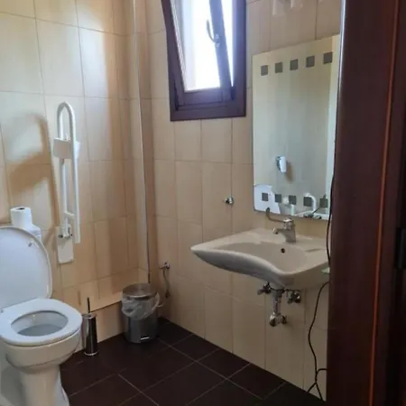 فندق Faraggi Simvolí