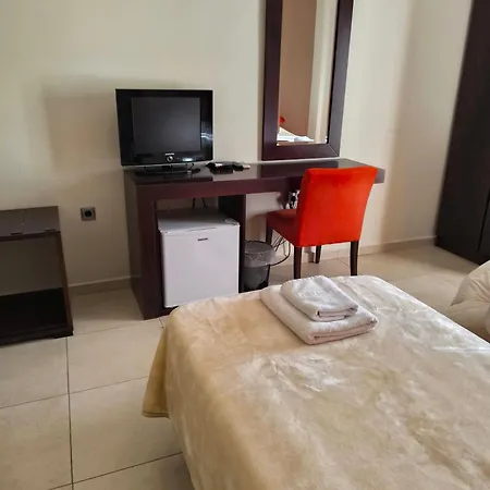 Ξενοδοχείο Faraggi Συμβολή